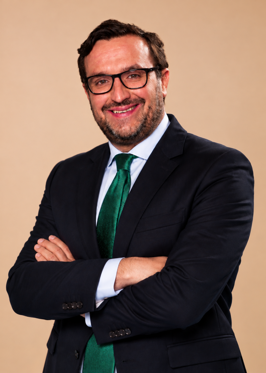 Retrato ejecutivo con corbata verde
